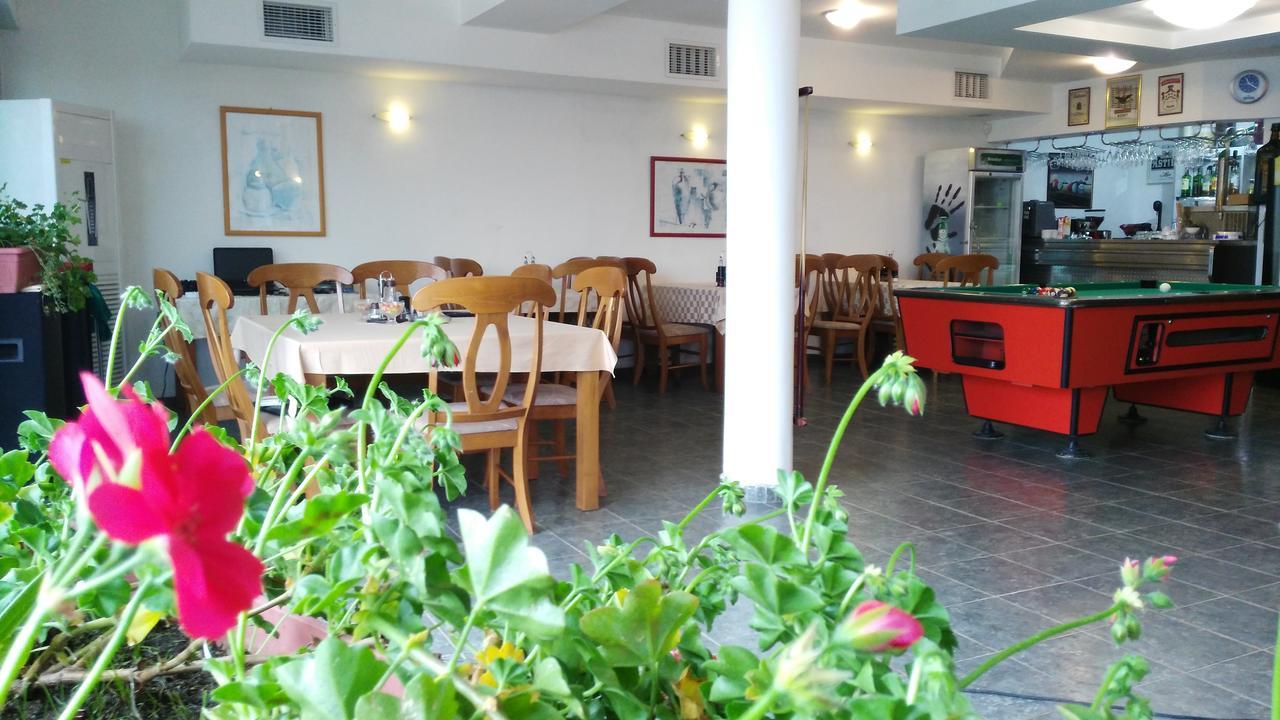Casa Di Angel Hotel Sinemoretz Eksteriør billede